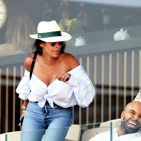 Exclusif - Ayem Nour et Saïd Boussif (PDG du label Indifférence Prod, manager de Camélia Jordana, Amel Bent, Gims, Dadju, Kendji Girac) dans les tribunes des Internationaux de France de Tennis de Roland Garros à Paris le 1er juin 2022. © Dominique Jacovides - Cyril Moreau / Bestimage 