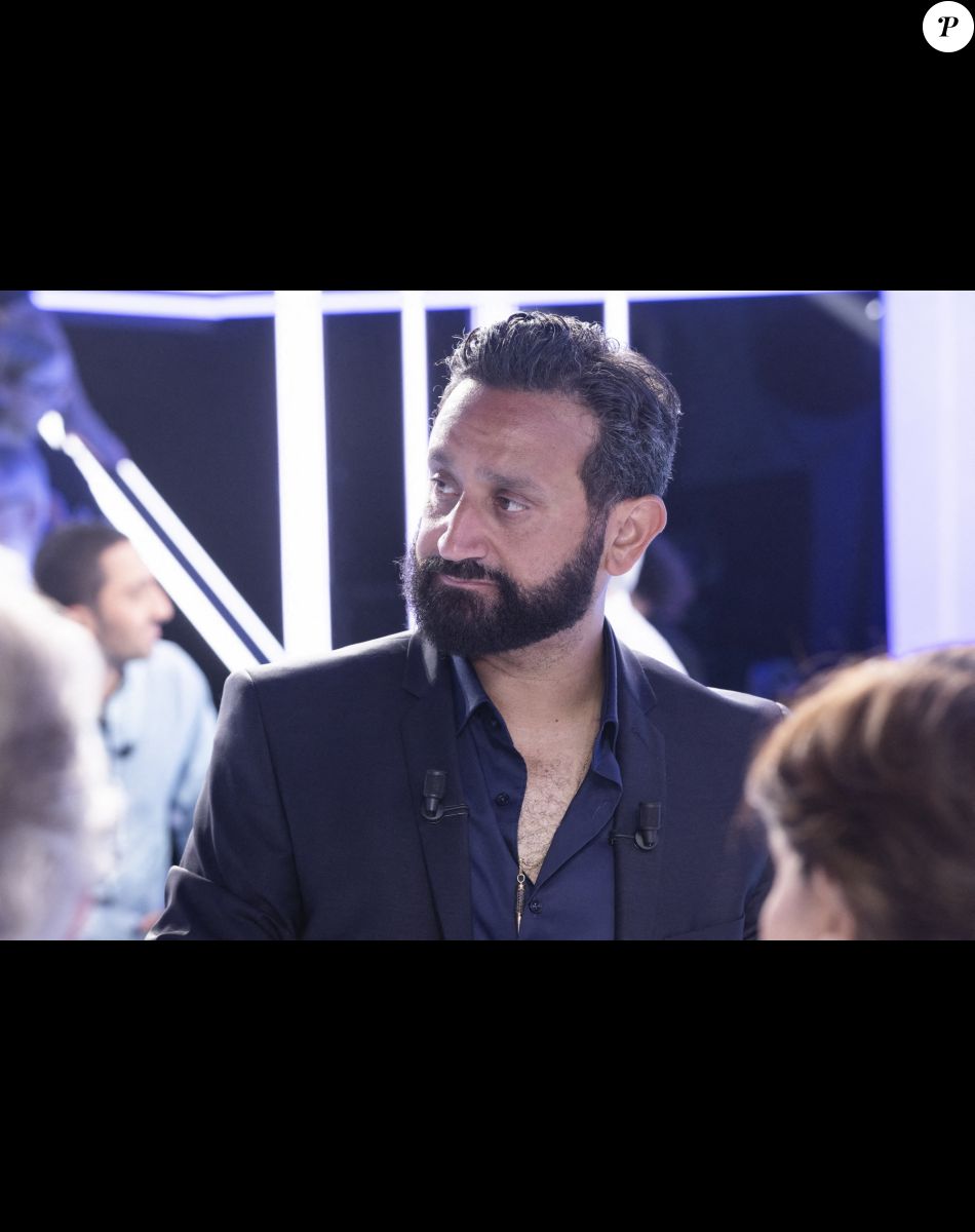 A Devient Pesant Cyril Hanouna Fait De Rares Confidences Sur Sa Famille Le Diaporama