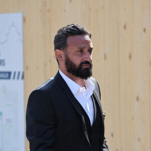 Cyril Hanouna - Obsèques de la chanteuse Régine au Crematorium du cimetière du Père-Lachaise à Paris. Le 9 mai 2022 © Jacovides-Moreau / Bestimage