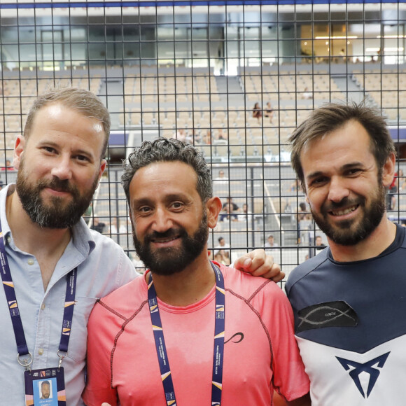 Adrien Maigret,Cyril Hanouna,Benjamin Tison - Rencontre d'exhibition sur le central de Roland-Garros, Cyril Hanouna et Benjamin Tison contre Arnaud Clément et Sylvain Wiltord lors du premier Padel Major organisé par la Fédération Française de Tennis en collaboration avec Qatar Sports Investments (QSI) et sous la gouvernance de la Fédération International de Padel (FIP) à Paris le 17 juillet 2022. © Marc Ausset-Lacroix/Bestimage