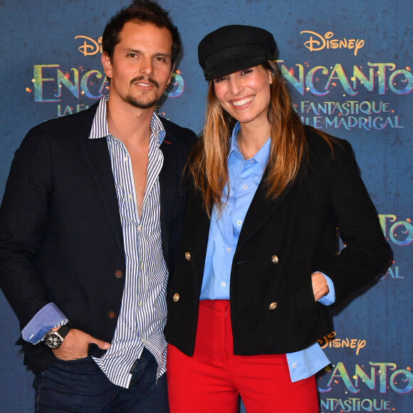 Juan Arbelaez et sa femme Laury Thilleman - Avant-première du film "Encanto" de Disney au Grand Rex à Paris. © Veeren/Bestimage