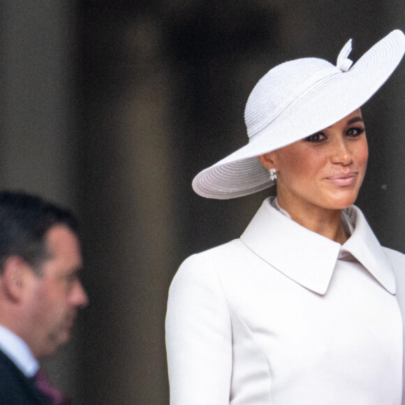 Meghan Markle, duchesse de Sussex - Les membres de la famille royale et les invités lors de la messe célébrée à la cathédrale Saint-Paul de Londres, dans le cadre du jubilé de platine (70 ans de règne) de la reine Elisabeth II d'Angleterre. Londres, le 3 juin 2022. 