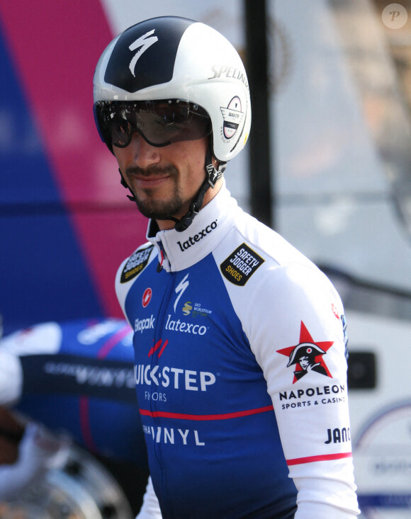 Julian Alaphilippe n'a pas été retenu par la formation Quick-Step Alpha Vinyl Team pour participer au Tour de France - Prologue du Tour de Provence 2022 à Berre-l'Etang, le 10 février 2022. 