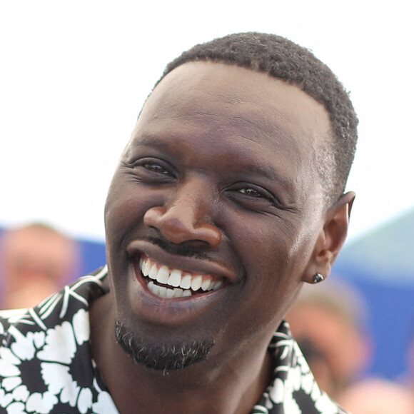 Omar Sy au photocall de "Tirailleurs" lors du 75ème Festival International du Film de Cannes. © Dominique Jacovides/Bestimage 