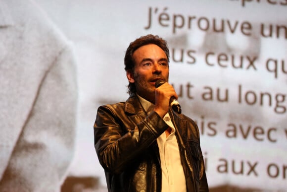 Exclusif - Anthony Delon représentait son père lors de la projection du film "Monsieur Klein" du réalisateur J. Losey lors du 50ème Festival La Rochelle Cinéma à La Coursive à La Rochelle le 3 juillet 2022. Pour sa 50ème édition du 1er juillet au 10 juillet,le Festival La Rochelle Cinéma va célébrer Alain Delon, " un acteur mythique à la beauté surnaturelle " qui incarne un âge d'or du cinéma français et italien des années 1960 aux années 1980. Vingt et un de ses films seront projetés dans de belles copies restaurées. Parmi eux, de nombreux chefs- d'oeuvre comme Plein Soleil (1960), Rocco et ses frères (1960), L'Éclipse (1962), Le Guépard (1963), Le Samouraï (1967), La Piscine (1969), Le Cercle rouge (1970), Monsieur Klein (1976) ou Notre histoire (1984). Au programme également : une table ronde avec des spécialistes de Delon, une exposition de photos ainsi qu'une leçon de musique en hommage à Ennio Morricone autour du Clan des Siciliens (1969). Alain Delon a fait parvenir un message audio et écrit au Festival de La Rochelle. © Jean-Marc Lhomer/Bestimage 