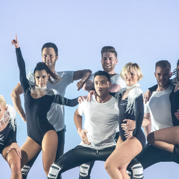Denitsa Ikonomova, Yann-Alrick Mortreuil, Guillaume Foucault, Emmanuelle Berne, Christian Millette, Jade Geropp, Katrina Patchett, Maxime Dereymez - La troupe "EntreNous By D'Pendanse" en tournée