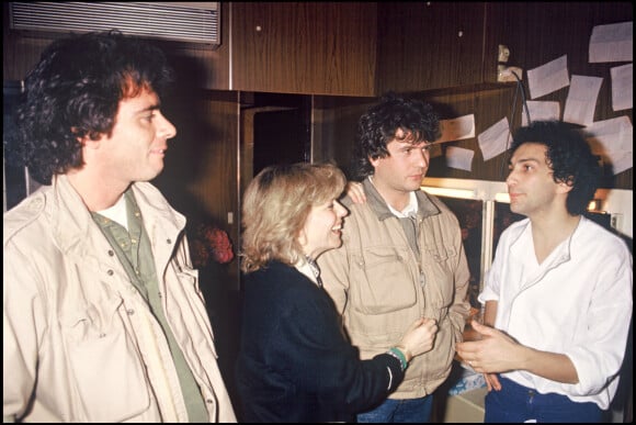 Archives - Nicolas Peyrac, France Gall, Daniel Balavoine et Michel Berger lors de la première de son spectacle à Paris. 1983.