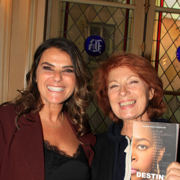 Valérie Perez-Ennouchi, Véronique Genest - Soirée de dédicace du livre "Destins de femmes" au palais Vivienne à Paris ,le 11 octobre 2021. © Baldini / Bestimage