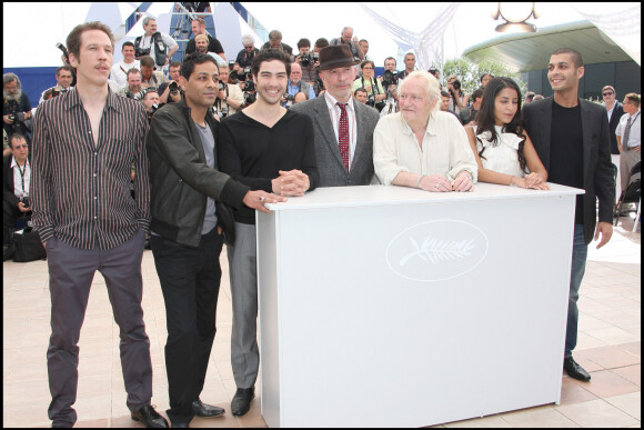 Reda Kateb, Hichel Yacoubi, Tahar Rahim, Jacques Audiard, Niels Arestrup et Adel Bencherif - Photocall du film Un prophète - 62ème Festival de Cannes