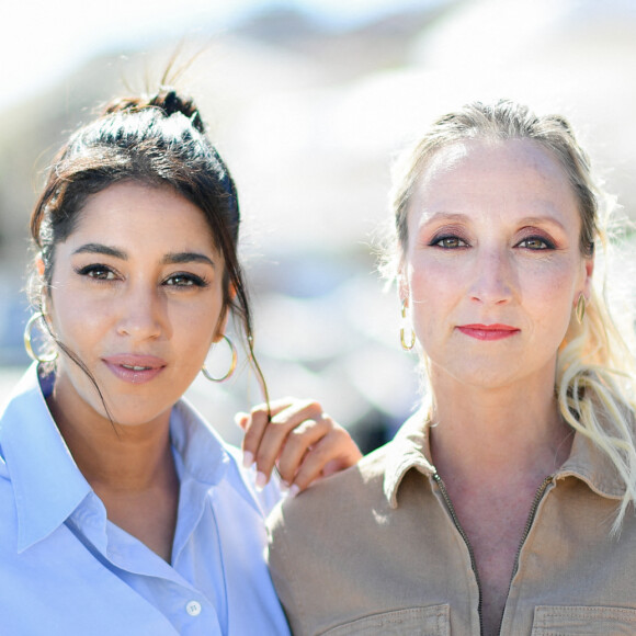 Leila Bekhti, Audrey Lamy - Photocall lors du Festival de la Fiction de La Rochelle. Le 17 septembre 2021