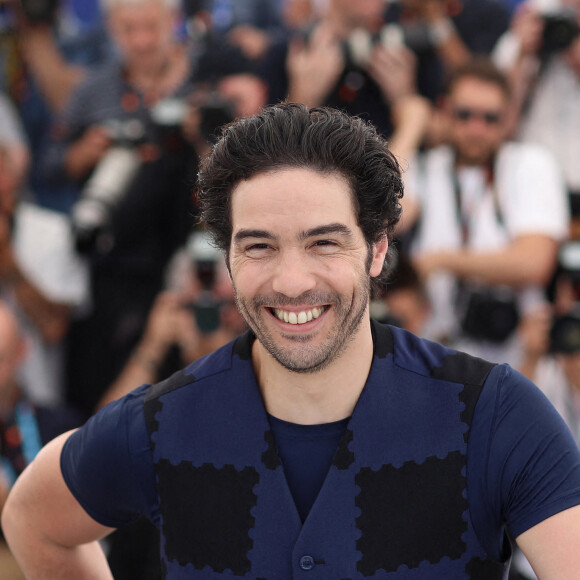 Tahar Rahim au photocall de "Don Juan" lors du 75ème Festival International du Film de Cannes, le 22 mai 2022. © Dominique Jacovides/Bestimage 