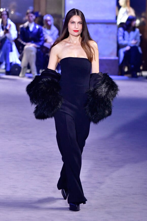 Laetitia Casta - Défilé de mode prêt-à-porter automne-hiver 2022/2023 AMI lors de la fashion week de Paris. Le 19 janvier 2022 