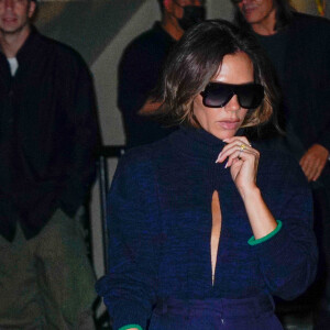 Victoria Beckham va dîner au restaurant "Indochine" à New York, le 14 octobre 2021. 