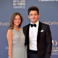 Charles Leclerc en couple : doux baiser avec la sublime Charlotte pendant leurs vacances de rêve