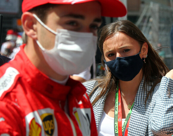 Charles Leclerc et sa fiancée Charlotte Siné - People au Grand Prix de Monaco le 23 mai 2021. © Thibaut Parat / Nice Matin / Bestimage