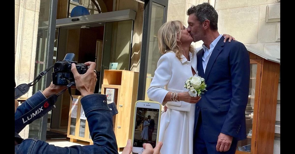 Mariage De Karin Viard Et Manuel Herrero à Paris Photo Partagée Par Lactrice Sur Instagram 