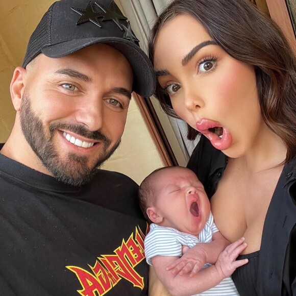 Nabilla Benattia et Thomas Vergara avec leur fils Leyann