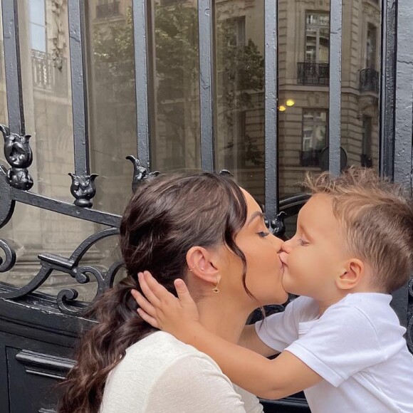 Nabilla Benattia complice avec son fils Milann