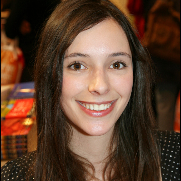 Lolita Séchan - Salon du livre à la porte de Versailles à Paris, le 27 mars 2007