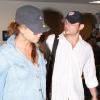 Nick Lachey et sa petite amie Vanessa Minnillo arrivent, le jeudi 4 février, à l'aéroport de Fort Lauderdale (Miami) pour le Superbowl.