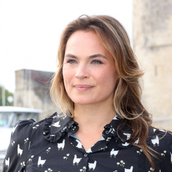 Mélanie Maudran au photocall de la série "Un si grand soleil" lors de la 23ème édition du Festival de la Fiction tv de la Rochelle. © Jean-Marc Lhomer / Bestimage 