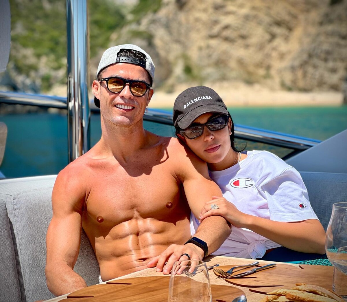 Photo : Cristiano Ronaldo et sa compagne Georgina Rodriguez. - Purepeople