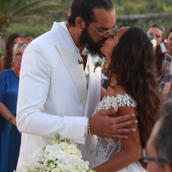 Exclusif -  Joakim Noah, Lais Ribeiro - Joakim Noah et Lais Ribeiro se sont mariés devant leurs amis et leur famille sur la plage de Trancoso au Brésil le 13 juillet 2022.