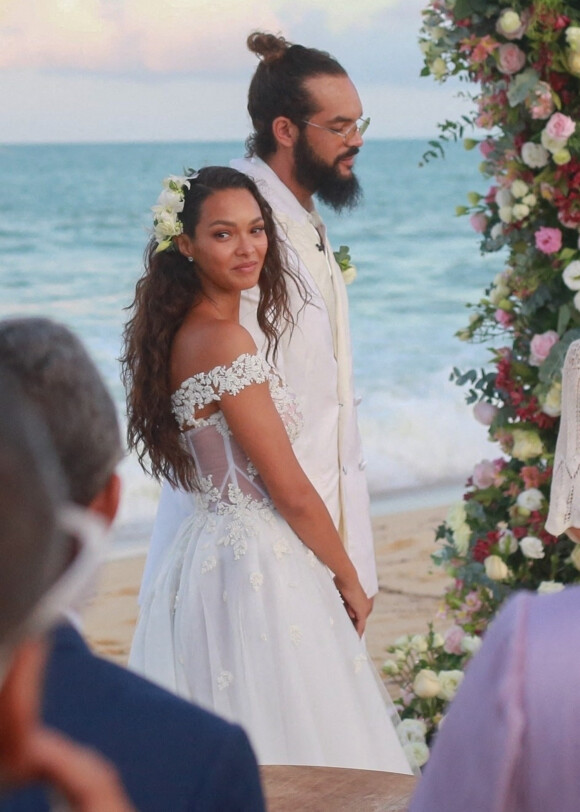 Exclusif - Joakim Noah, Lais Ribeiro - Joakim Noah et Lais Ribeiro se sont mariés devant leurs amis et leur famille sur la plage de Trancoso au Brésil