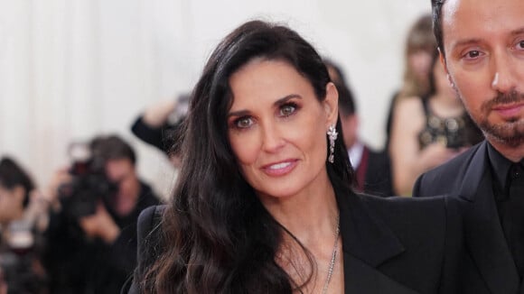 Demi Moore canon en bikini en Grèce : même la nouvelle compagne de son ex est fan !