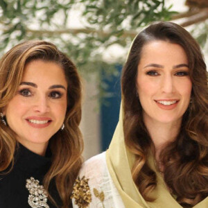 La reine Rania, Rajwa Khaled bin Musaed bin Saif bin Abdulaziz Al Saif - La famille royale de Jordanie lors de l'annonce officielle des fiançailles du prince Hussein de Jordanie à Riyad. Le 17août 2022 