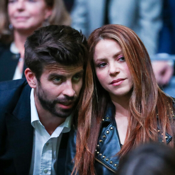 Gerard Piqué et la chanteuse Shakira officialisent leur séparation après douze ans de relation.