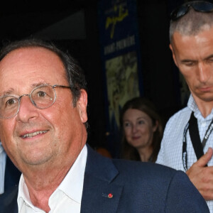 François Hollande lors du 15ème festival du film francophone de Angoulême (jour 4) au cinéma CGR à Angoulême, France, le 26 août 2022. © Coadic Guirec/Bestimage 