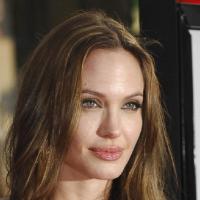 Angelina Jolie rend visite aux enfants Haitiens soignés en République Dominicaine !
