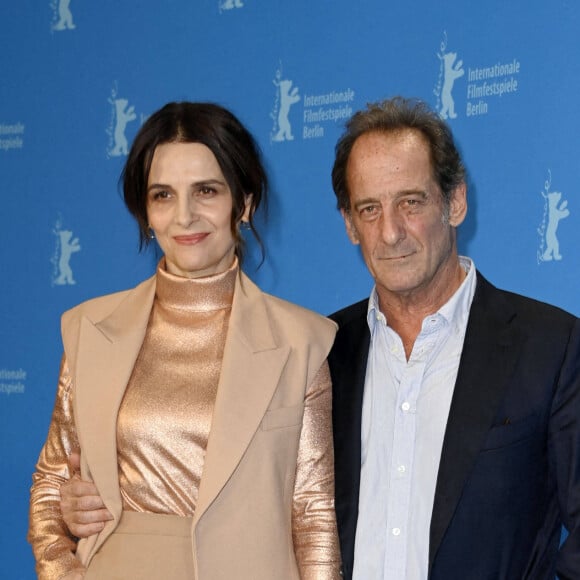 Juliette Binoche, Vincent Lindon - Photocall du film "Avec amour et acharnement" lors de la 72ème édition du festival international du film de Berlin le 12 février 2022. © Imago / Panoramic / Bestimage