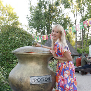 Exclusif - Élodie Gossuin (Miss France 2001) lors de l'opération "L'été gaulois fait son grand retour au Parc Astérix" à Plailly le 8 juillet 2022. © Christophe Aubert via Bestimage