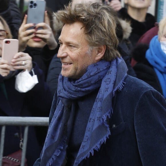 Laurent Delahousse - Obsèques de Jean-Pierre Pernaut en la Basilique Sainte-Clotilde à Paris le 9 mars 2022. © Denis Guignebourg / Bestimage