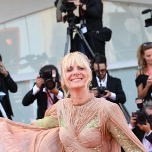 Mélanie Laurent - Soirée d'ouverture du 79e Festival international du film de Venise, La Mostra. Le 31 août 2022.