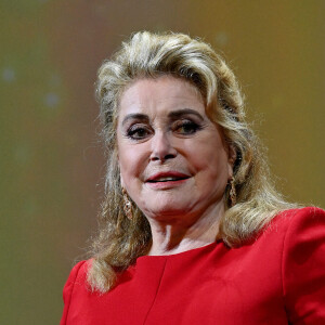 Catherine Deneuve a reçu un Lion d'Or d'honneur lors de la 79e édition du festival international du film de Venise, la Mostra le 31 août 2022. © LaPresse / Panoramic / Bestimage