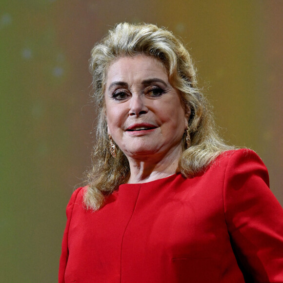 Catherine Deneuve a reçu un Lion d'Or d'honneur lors de la 79e édition du festival international du film de Venise, la Mostra le 31 août 2022. © LaPresse / Panoramic / Bestimage