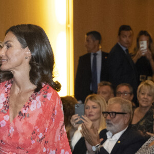 La reine Letizia d'Espagne assiste à la conférence "Tour of Cancer", organisée par l'AECC (Association espagnole contre le cancer), au Caixa Forum à Lérida le 6 septembre 2022. 