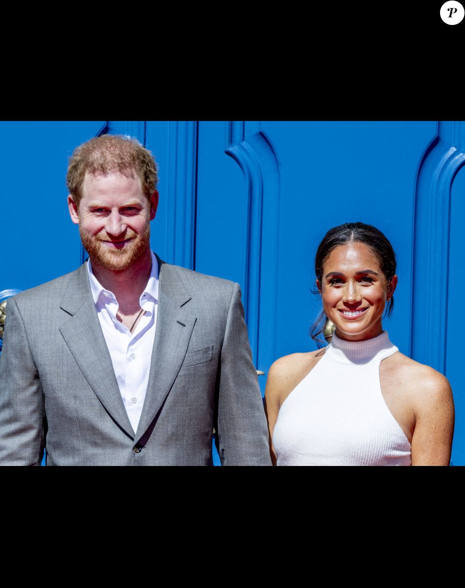 Le prince Harry et Meghan Markle lors d'une cérémonie à l'hôtel de ville de Dusseldorf pour le lancement des Invictus Games 2023 le 6 septembre 2022