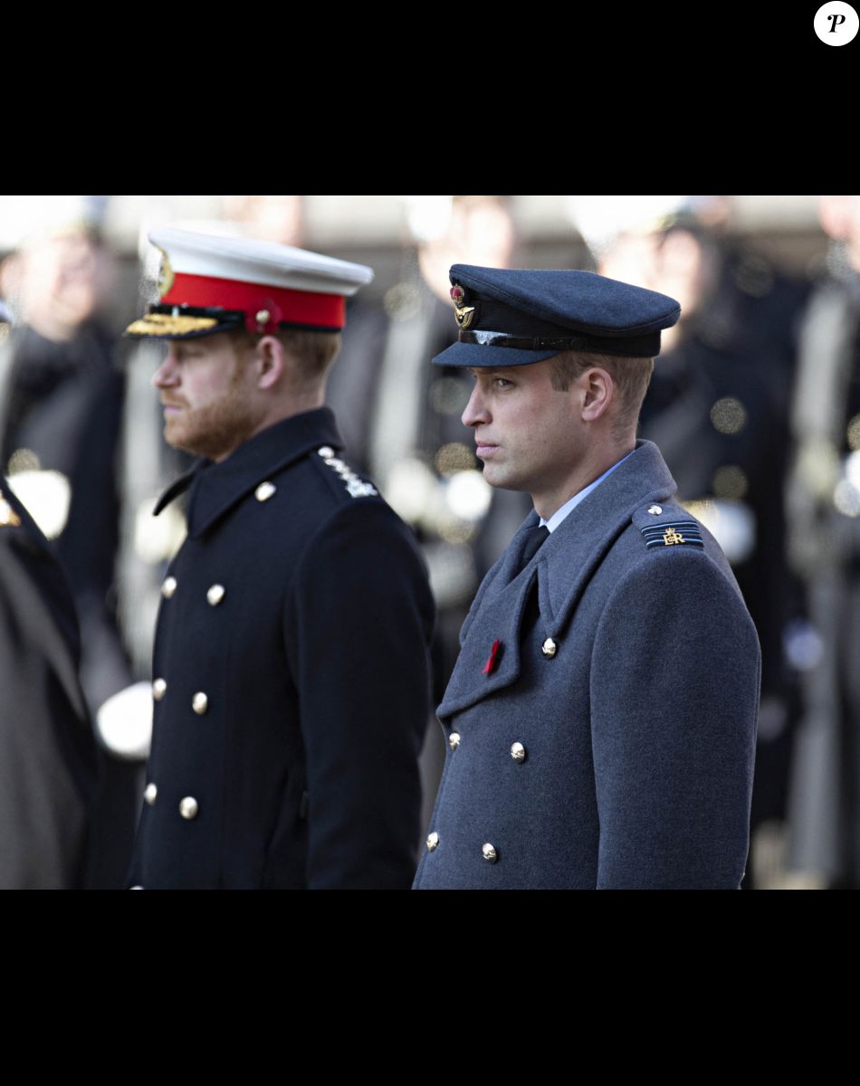 Le prince Harry, duc de Sussex, le prince William, duc de Cambridge - La famille royale d'Angleterre lors du National Service of Remembrance à Londres le 10 novembre 2019.