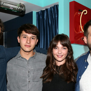 Victor, Giacomo, Annabelle et Alessandro Belmondo, petits-enfants de Jean-Paul Belmondo - A l'occasion du lancement de son nouveau livre "Mes recettes bonne humeur" (Editions du Cherche Midi), Luana Belmondo a réuni ses proches et amis épicuriens autour d'un Aperitivo concocté par le Chef Denny Imbroisi (Restaurant IDA) à Paris, le 13 Octobre 2016. © Dominique Jacovides/Bestimage