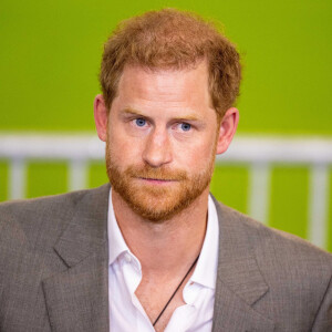 Le prince Harry, duc de Sussex, lors d'une conférence de presse pour l'événement Invictus Games Dusseldorf One Year to Go à Düsseldorf, Allemagne. 