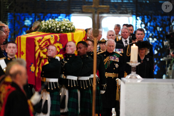 Le roi Charles III d'Angleterre et Camilla Parker Bowles, reine consort d'Angleterre, la princesse Anne, Prière pour le décès de la reine Elisabeth II en la cathédrale St Giles d'Édimbourg, Royaume Uni, le 12 septembre 2022.