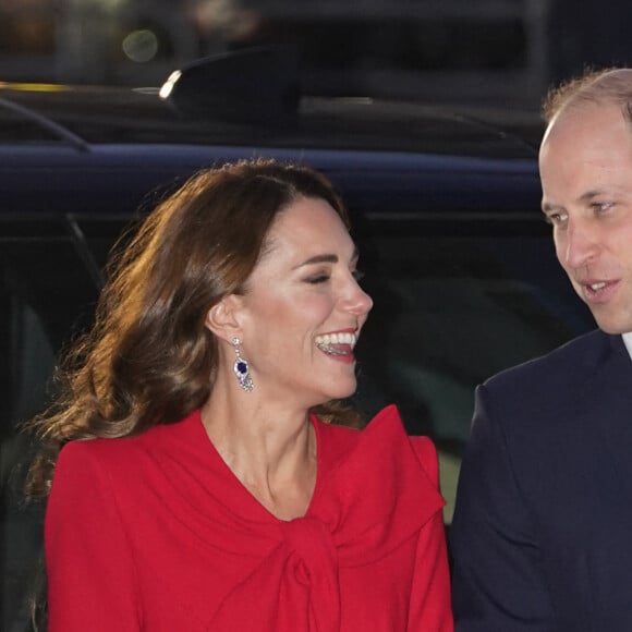 Le prince William, duc de Cambridge, et Catherine (Kate) Middleton, duchesse de Cambridge, assistent au service de chant communautaire Together At Christmas à l'abbaye de Westminster, à Londrtes, Royaume Uni, le 8 décembre 2021. 