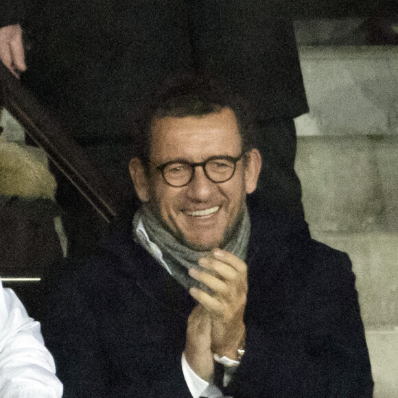 Dany Boon - Dany Boon et ses fils assistent à la huitième de finale aller de la Ligue des champions entre le PSG et le Real Madrid au Parc des Princes à Paris le 15 février 20222.