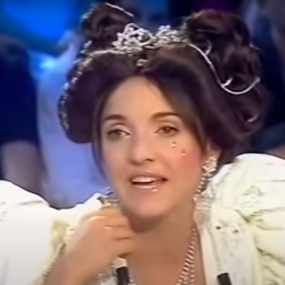 Capture de l'émission "On a tout essayé", Florence Foresti parodie Isabelle Adjani