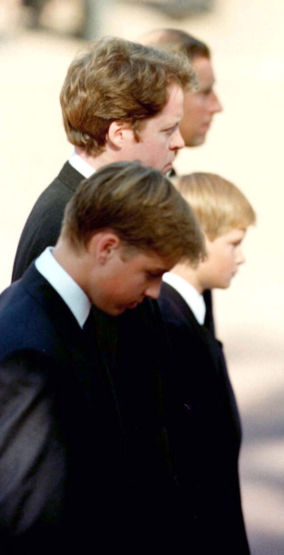 Prince William, Earl Spencer aux funérailles de Lady Diana le 5 septembre 1997