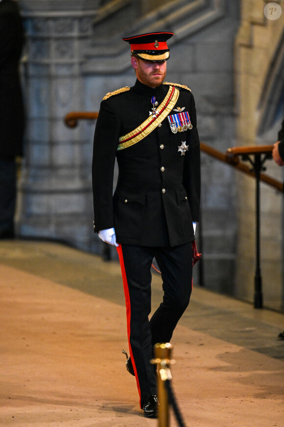 Le prince Harry, duc de Sussex - Veillée des petits-enfants de la reine Elizabeth II au Westminster Hall à Londres, Royaume Uni, le 17 septembre 2022. 